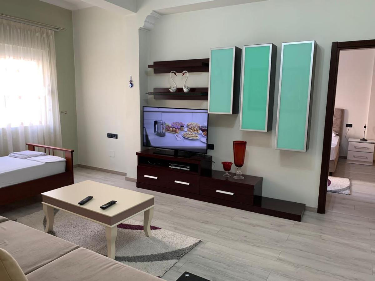 Dadaj Apartments Саранда Екстер'єр фото